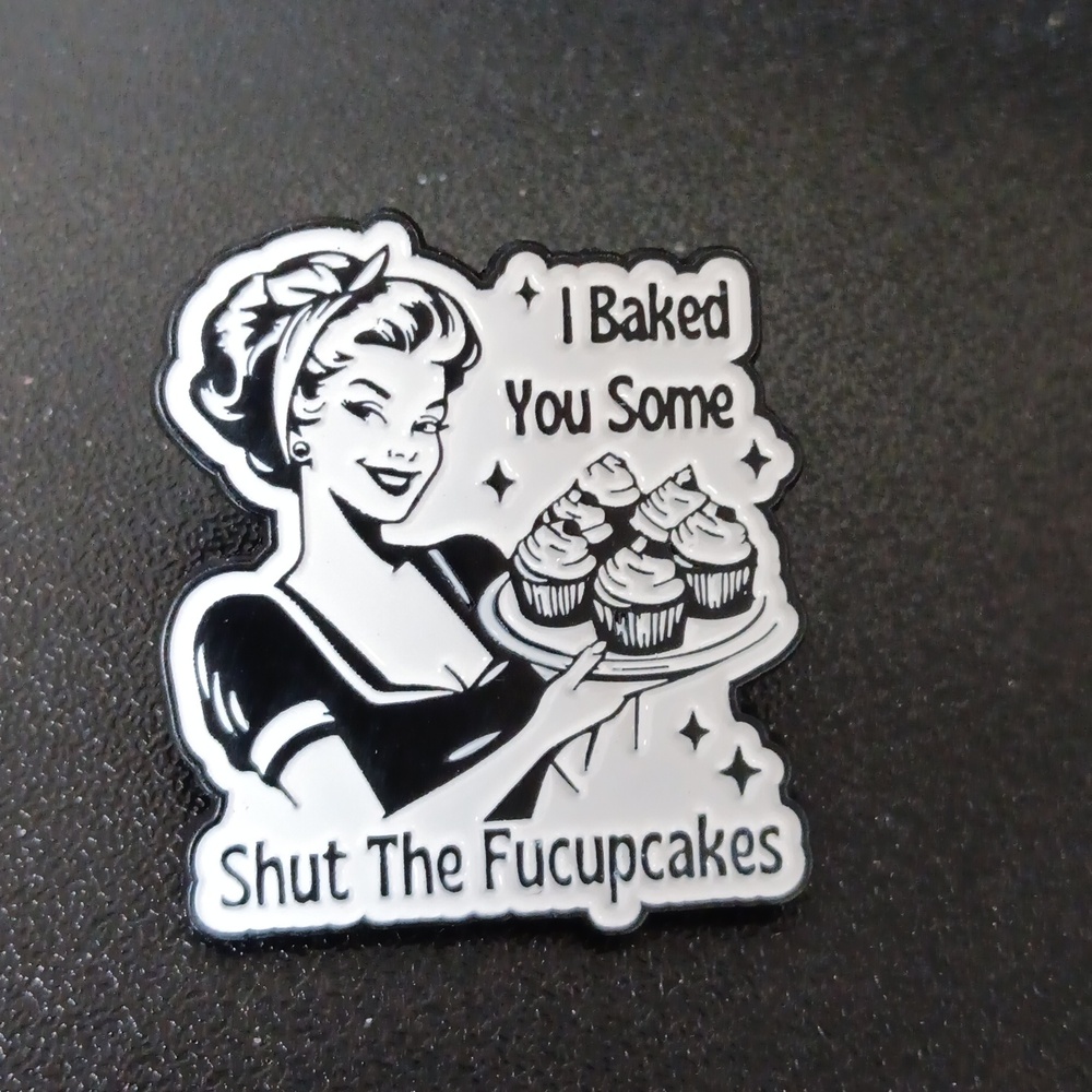 Retro Brooch (NEW)